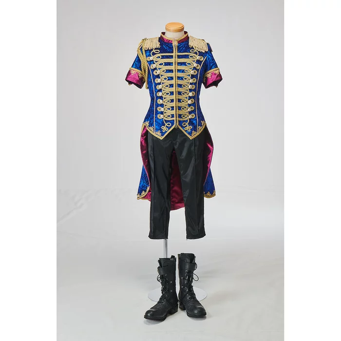 IDOLiSH 7 1st Live -Road To Infinity- Stage Costume Book 8 IDOLiSH 7 1st Live -Road To Infinity- Stage Costume Book - Image 6